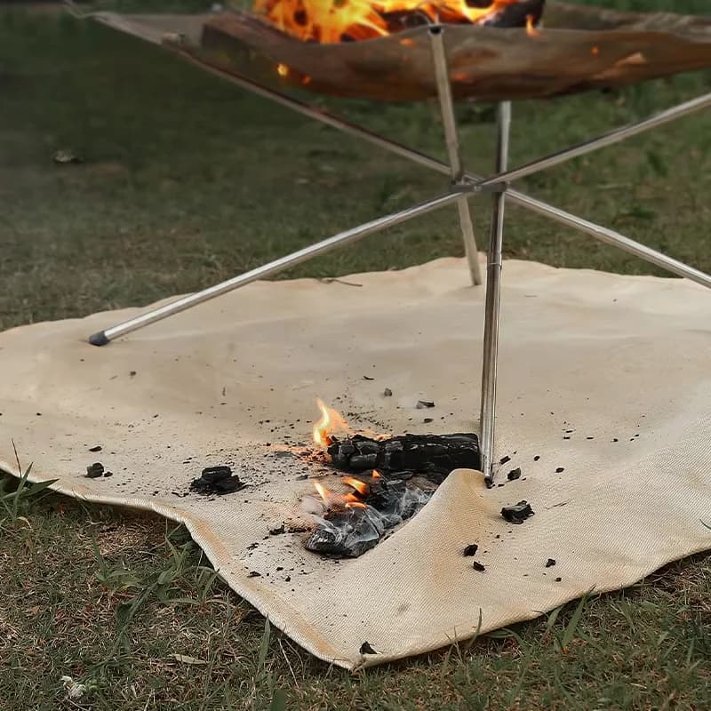 1PC High Temperature Fire Retardant BBQ Fire Pit Mat, Heat Resistant Barbecue Protection Mat for Outdoor Indoor Camping Picnic